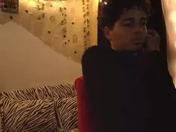 kisstarxxx on Chaturbate 