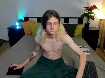 Freechat kitsuhi on Chaturbate