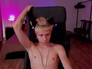 Freechat kitsuhi on Chaturbate