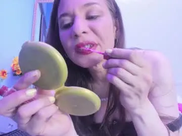 kylie_bloom on Chaturbate