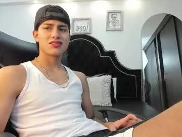 Discover 18 years old landercruz from Chaturbate landercruz from Chaturbate