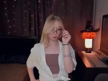 Amazing Lidiaklemencic wants you to fuck her body now lidiaklemencic from Chaturbate