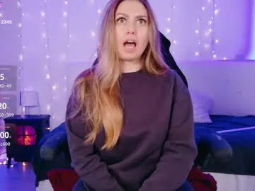 lindawhite_ — Rub Pussy [549 tokens left] #hairy #nylons #french #latina #german