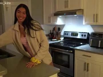 littlemiss_kira on Chaturbate 