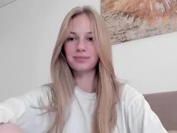 magic_couple13 from Chaturbate