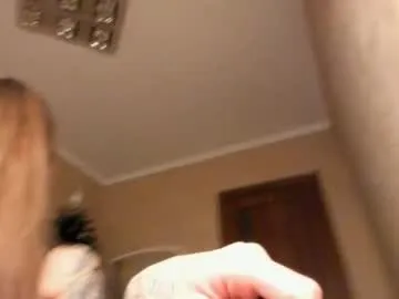 mela911carrera on Chaturbate