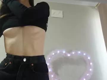 Freechat mmmeoww on Chaturbate