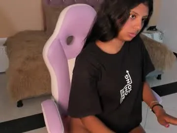 naugthy_brunette_ on Chaturbate