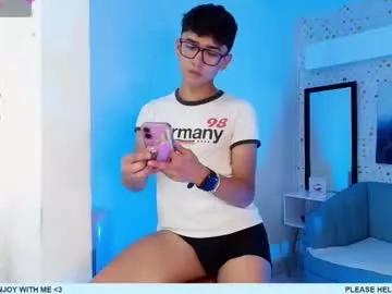 Freechat nico_cruz on Chaturbate