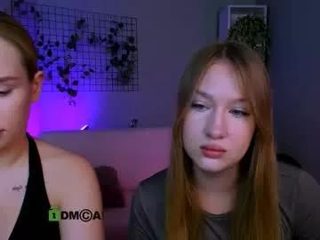 Freechat playful_sophie on Chaturbate
