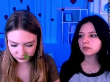 Freechat playful_sophie on Chaturbate