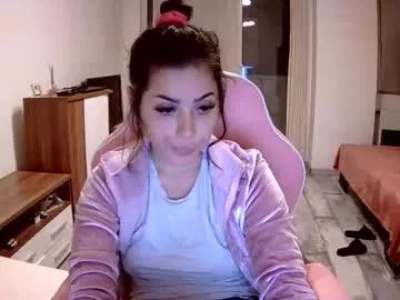 Freechat prettyjulliette on Chaturbate