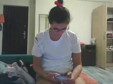 Freechat prettyjulliette on Chaturbate