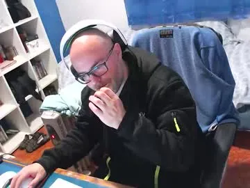 ravingr3d3 — CUM at goal :) #cum #uncut #hairy #feet #pvt [500 tokens remaining]