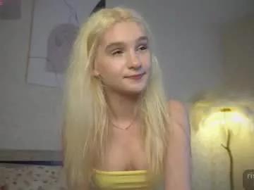 risingdawnn on Chaturbate 