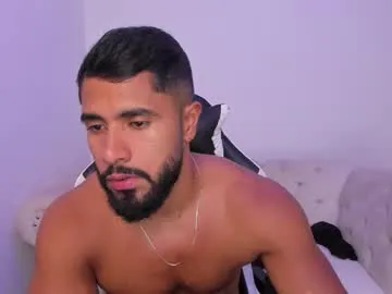 santiago_huntt — show my biceps [29 tokens left] check my tip menu #muscle #spit #bigdick #bigass #horny #latinguy #cumshow #oil #muscle #underwear #flexmuscle #ass #biceps  #Nude #macho #spit