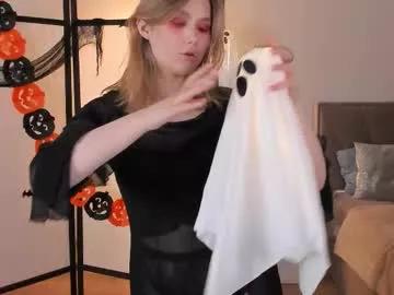 Explore amazing camwhore Shoggothy shoggothy from Chaturbate