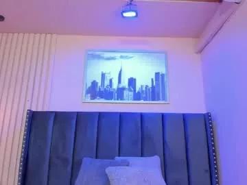 Admire cute performer Viiolett_lee viiolett_lee from Chaturbate