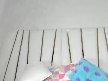 Freechat violeet_gray on Chaturbate