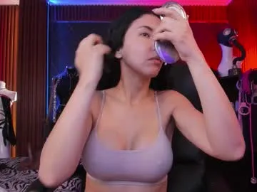 xiaqueen on Chaturbate