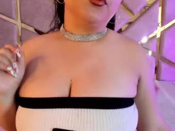 Discover cute camslut Zafiro_claire zafiro_claire from Chaturbate