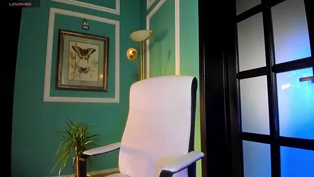 Slutty 1Munique wants you to fuck their body now 1Munique from StripChat