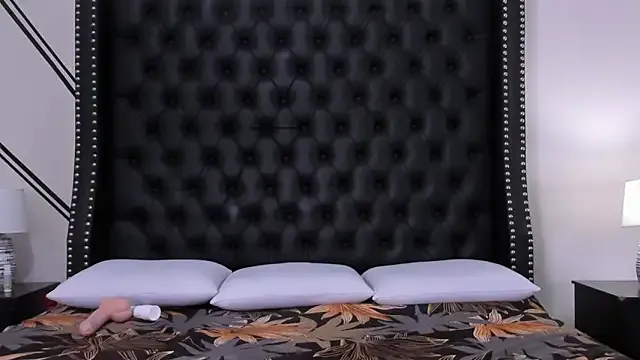 Private _Cherry_fox on StripChat