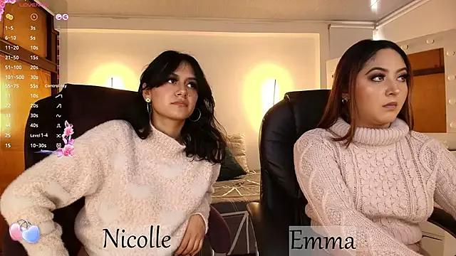 _Emma11 on StripChat 