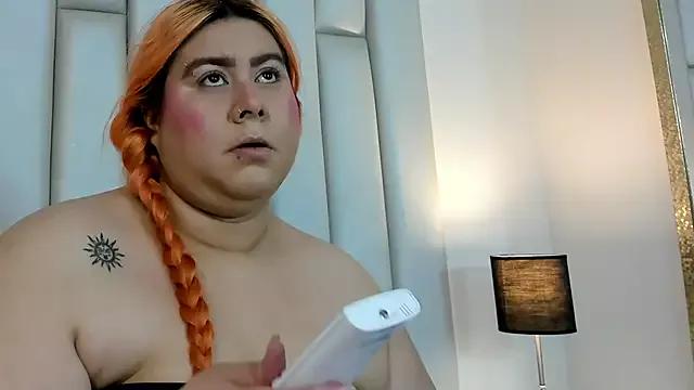 Freechat aandreaperez on StripChat