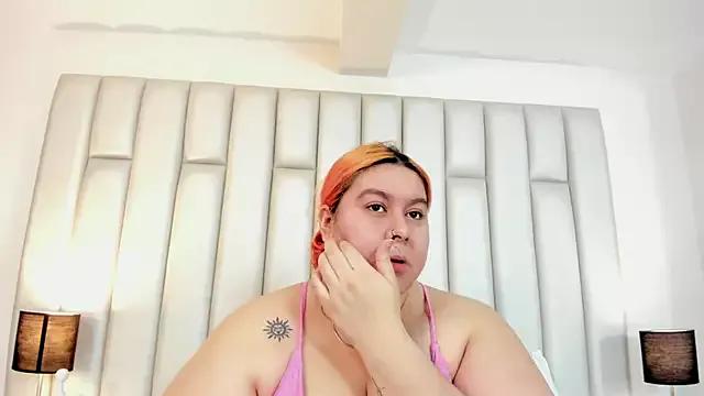 Freechat aandreaperez on StripChat