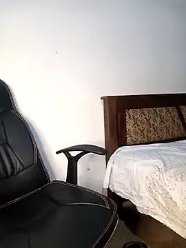 Aashixxx12 on StripChat 