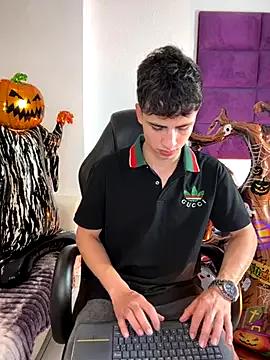 Masturbate to sexy camwhore AdrianRinaldi AdrianRinaldi from StripChat