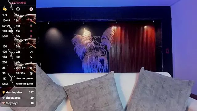 AidaJones on StripChat 