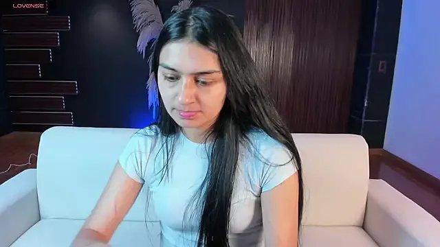 AidaJones on StripChat 