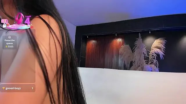 AidaJones on StripChat 