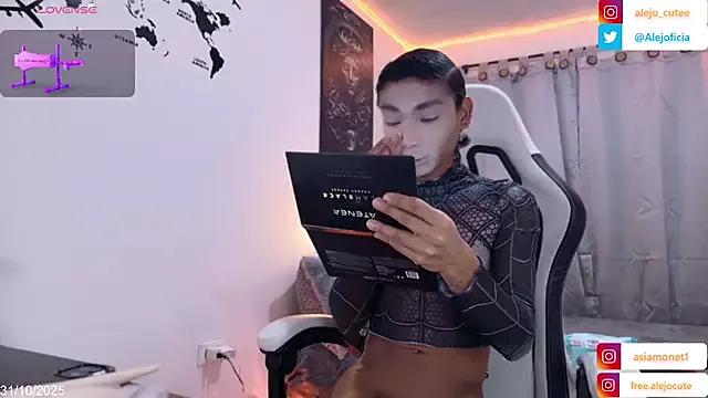 alejo_cute from StripChat