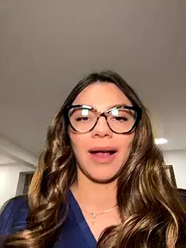 Freechat alicee16 on StripChat