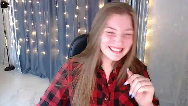 aliseemoon on StripChat 