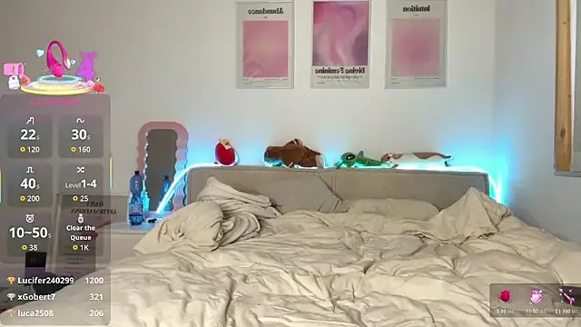 allisonwhite222 on StripChat 