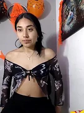 Explore StripChat's AmberGold- AmberGold- from StripChat