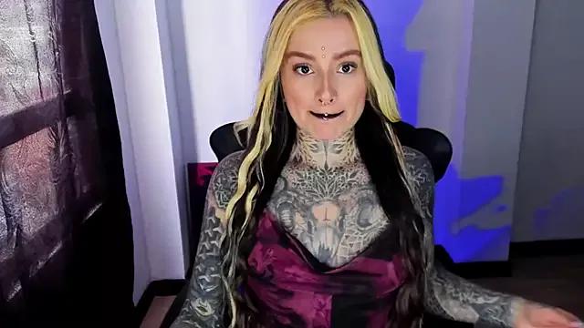 Anaii_Gomez on StripChat 