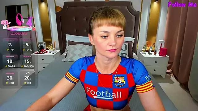 annasimonsj from StripChat