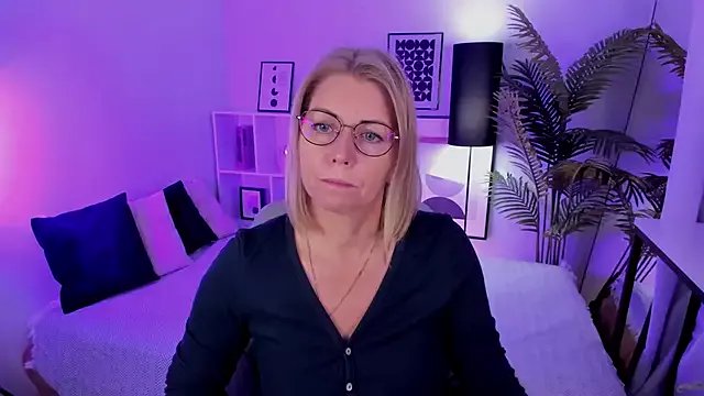 Annie_Light on StripChat 