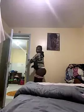 annkeller on StripChat 