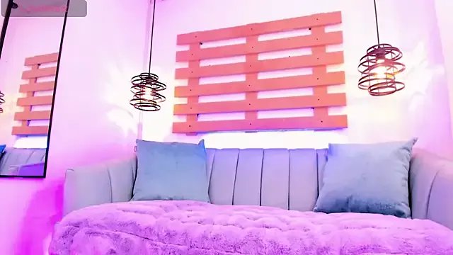 ArianaSantana on StripChat 