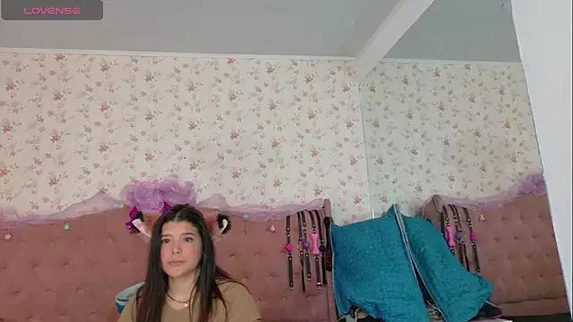 AvrillThomas on StripChat 