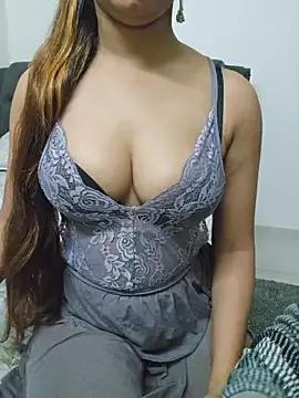 Gorgeous Awesomelusty wants you to fuck their body now Awesomelusty from StripChat