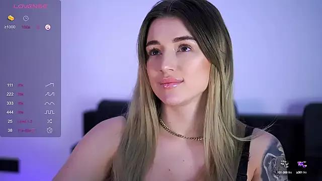 Private BabbyAisha on StripChat