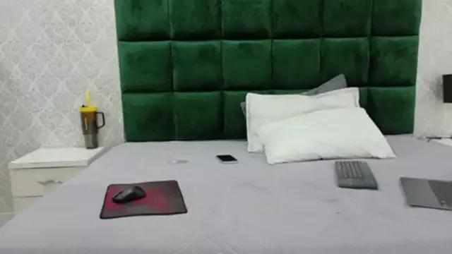BeccaReedd on StripChat 