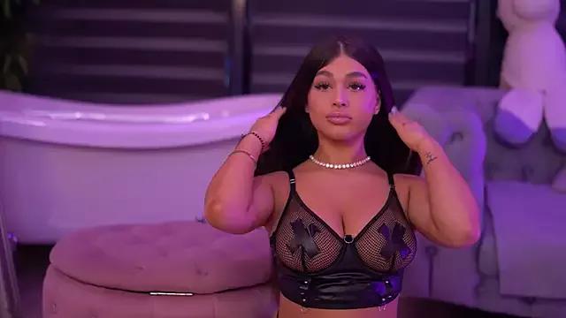 Check out hot model BellaNoirre BellaNoirre from StripChat